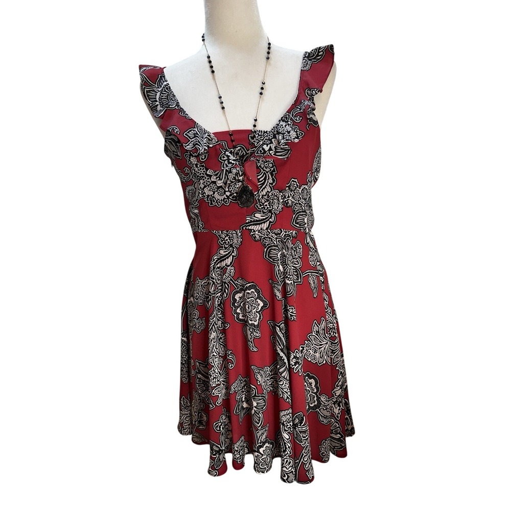 Express Cocktail Gig & Flare Dress Sz S Flutter Sleeve Zipper Floral Print Red